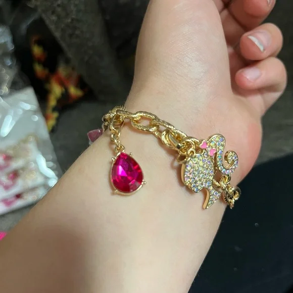 Barbie charm bracelet - Picture 3 of 4